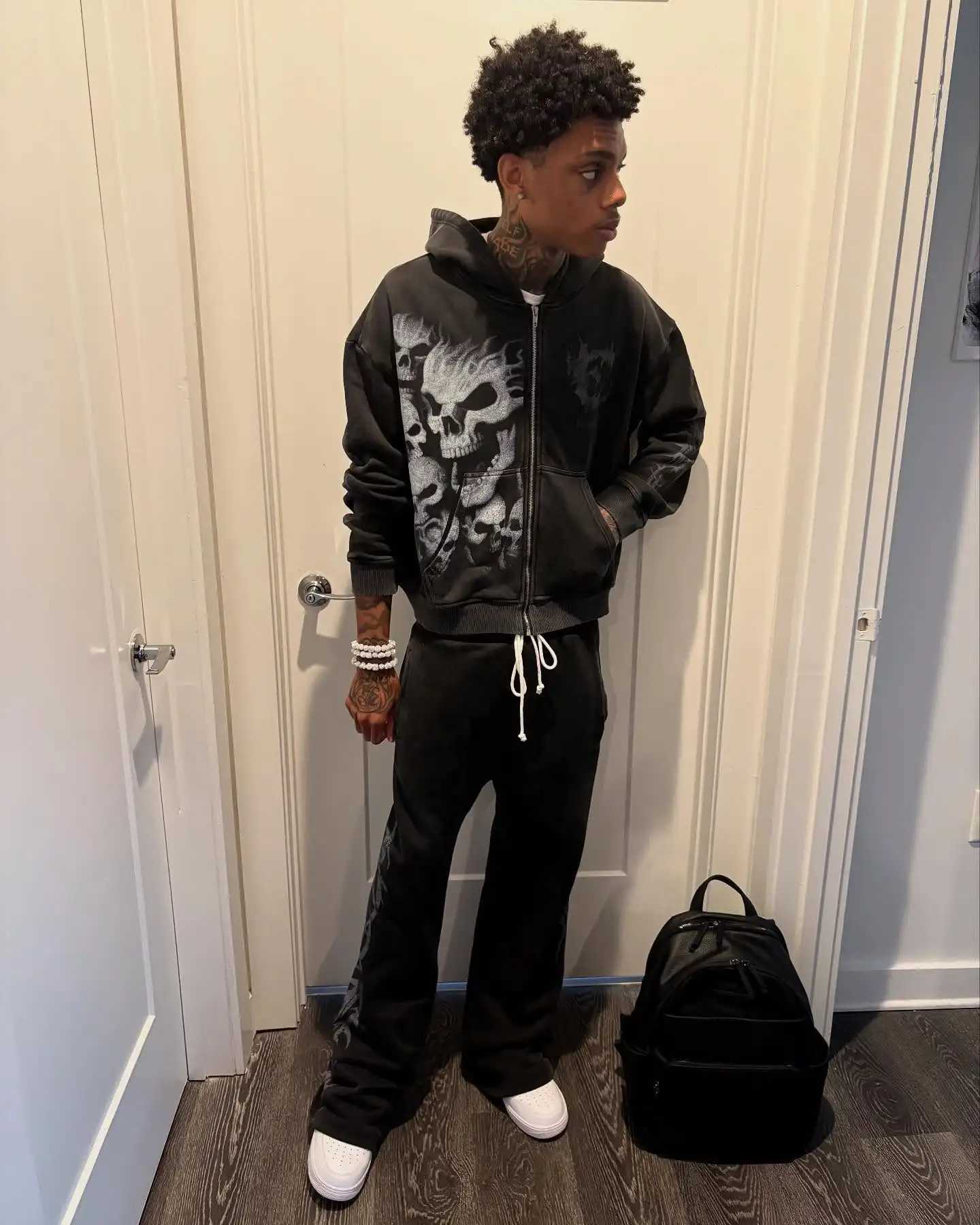 Harajuku Hip Hop Streetwear Sweatshirt Escape Hoodie Women Tops Goth Casual Grunge Oversize Hoodie Men Clothing Y2k Clothes W250903