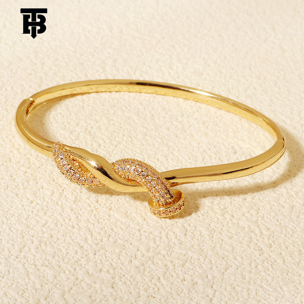 TB BHULAMTE Designer Women's Fashion Buckle Bracelet Micro-inlaid Full Diamond Design Sense Women's Wristband Popular And Best-selling Niche