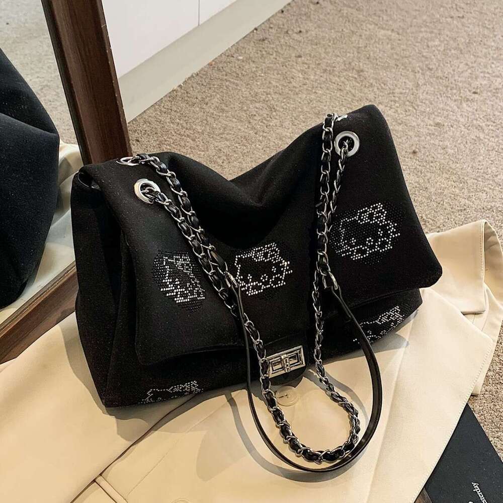 DHpet_wholesale 2025 Women's Matte Messenger Bag - Large Capacity Crossbody Purse with Chain Strap, College Student Commute Bag for Daily Use