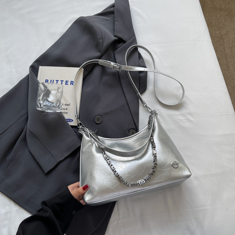 autumn new Korean style atmosphere versatile elegant large capacity women s handbag niche design simple commuting fashion armpit bag designer shoulder