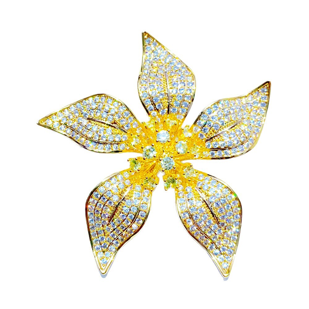 Heavy duty Flower Brooch Fully Inlaid with Zircons, Light Luxury, Fashionable and High end Sense Shirt and Clothing Corsage Brooch for Wholesale