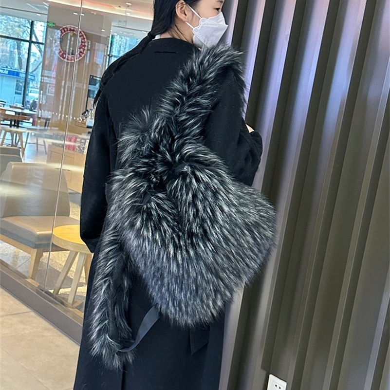 Faux Fur Backpacks for Women Kawaii Woolen Fabric School Bag Y2k Korean Travel Girls Fluffy Backpack Cute Plush Winter Schoolbag 250902