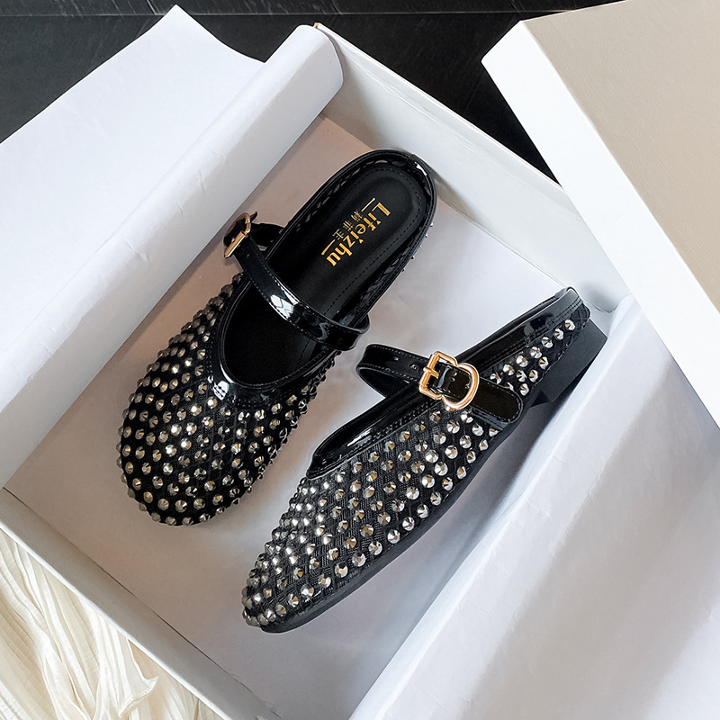 Glamorous Ladies' Beach Sandals Featuring Semi-Diamond Design - Versatile Casual Slip-Ons