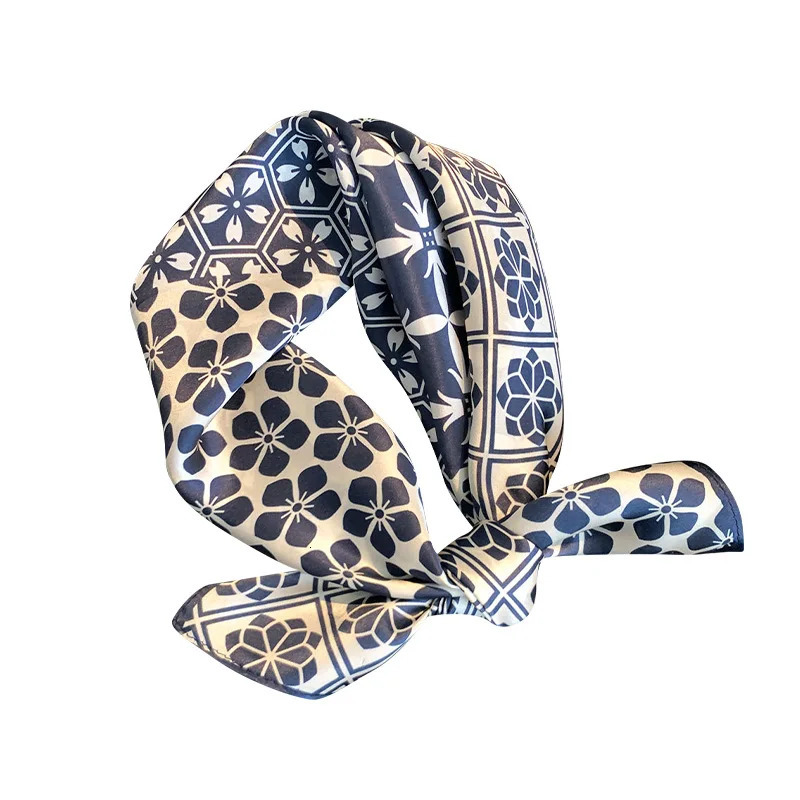 100 Mulberry Silk Blue Sakura Checkered Scarf Square Bandana Neckerchief Womens Headscarf Decorative Bag Scarf 250902