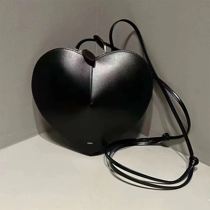 Fashionable womens peach heart multifunctional crossbody bag womens leather carefully shaped bag 3D love Chinese style bag 250903
