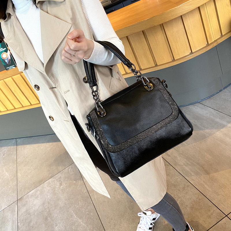 Women s Shoulder Bag New Inlaid Diamond Women s Handbag Leather Fashion Simple Leisure Large Capacity Women s Crossbody Bag Autumn New Designer Bag