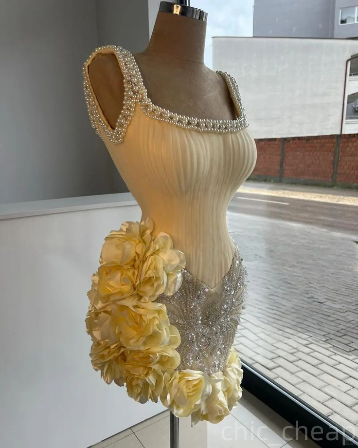 Chic Sheath Cream Cocktail Dress Pearls Sequined Flowers Spaghetti Short Mini Graduation Homecoming Dresses For Special Occasions Sweetheart Gowns