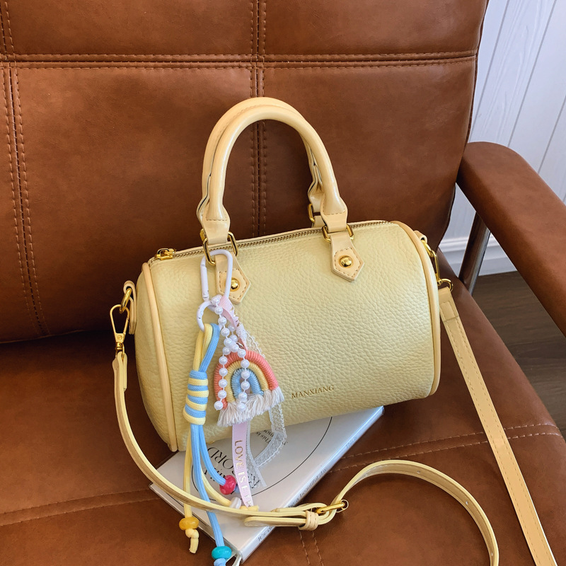 Free delivery designer bags Large capacity tote bag women retro armpit bag commuting handbag shoulder bag Heavy-duty