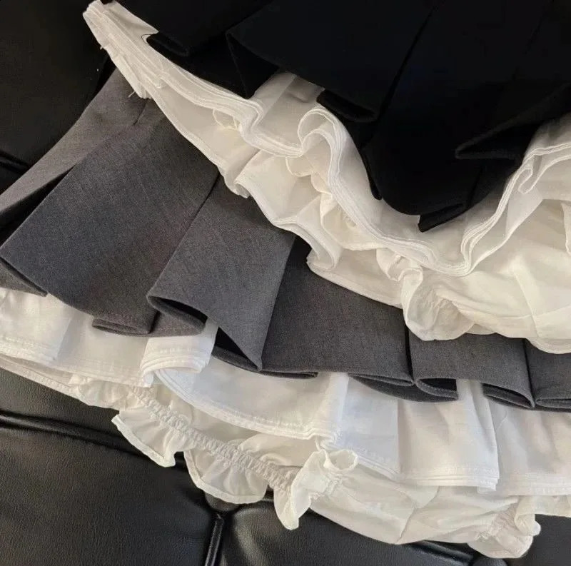 Silver Sequin Skirt Woman High Waist Mini Skirt Woman Fashion Shiny Glitter Elegant Short Skirts For Women Y2k Skirts250903