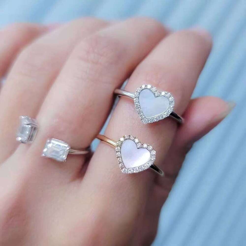 Style Women Jewelry 10k 14k White Gold Heart New D Color Solitaire VVS Moissanite Engagement Ring Set for Woman