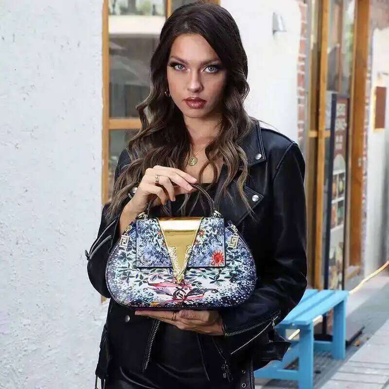 VM FASHION KISS Ladies European And American Printed Handbags Latest Design Crossbody Letter Decoration Evening Shoulder Bag