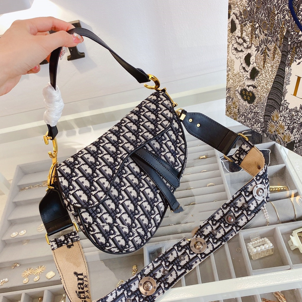 Designer Bag Saddle Bag Shoulder Bag Crossbody Luxury Bag Purse Handbag Tote Fashion Crossbody Black Saddle Bag Designer Womens Daily Hundreds tote bag 7867