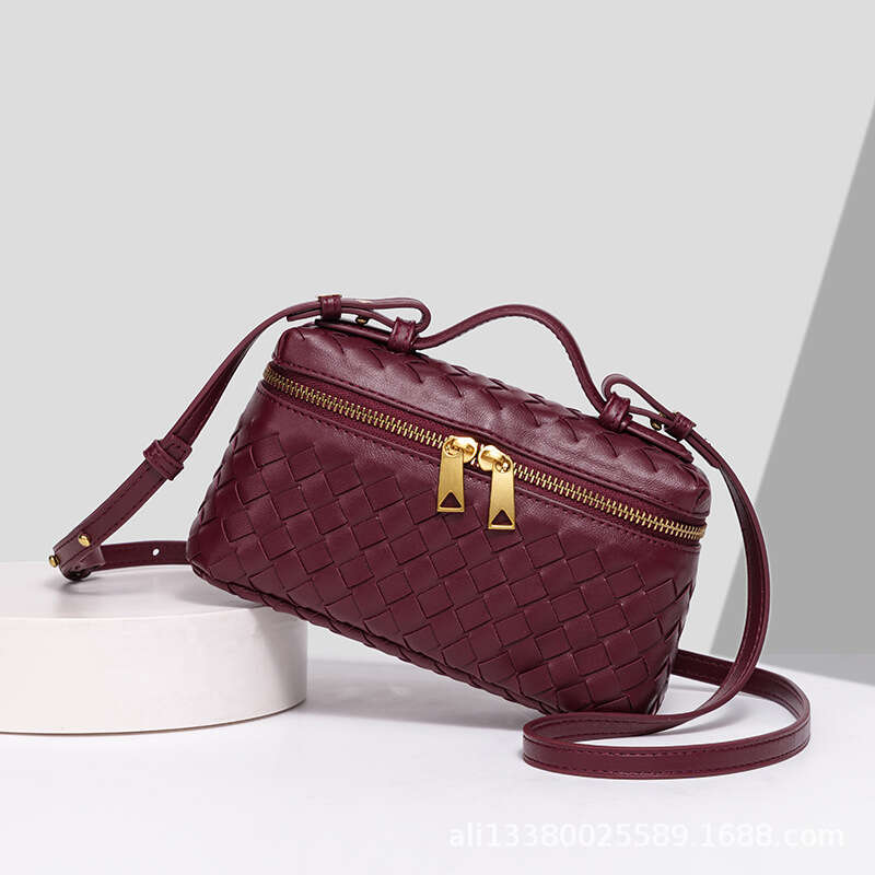 2025 Spring Hand Woven Lunch Box Bag Women's Minimalist Urban Fashion Single Shoulder Handheld Crossbody Small Box Bag