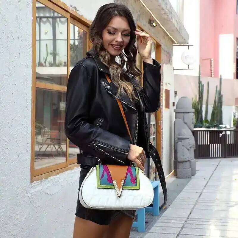 VM FASHION KISS Ladies European And American Printed Handbags Latest Design Crossbody Letter Decoration Evening Shoulder Bag