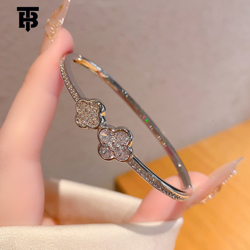 TB BHULAMTE New Designer Diamond-encrusted Bracelet Features A Niche Design High-end All-diamond Outdoor Fashion Classic Bracelet And Women's Jew