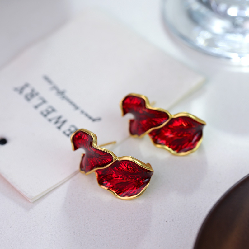 French style Earrings Enchanting Glittering Enamel Leaf shaped Alloy Studs Retro and Elegant Court inspired Earrings for Women