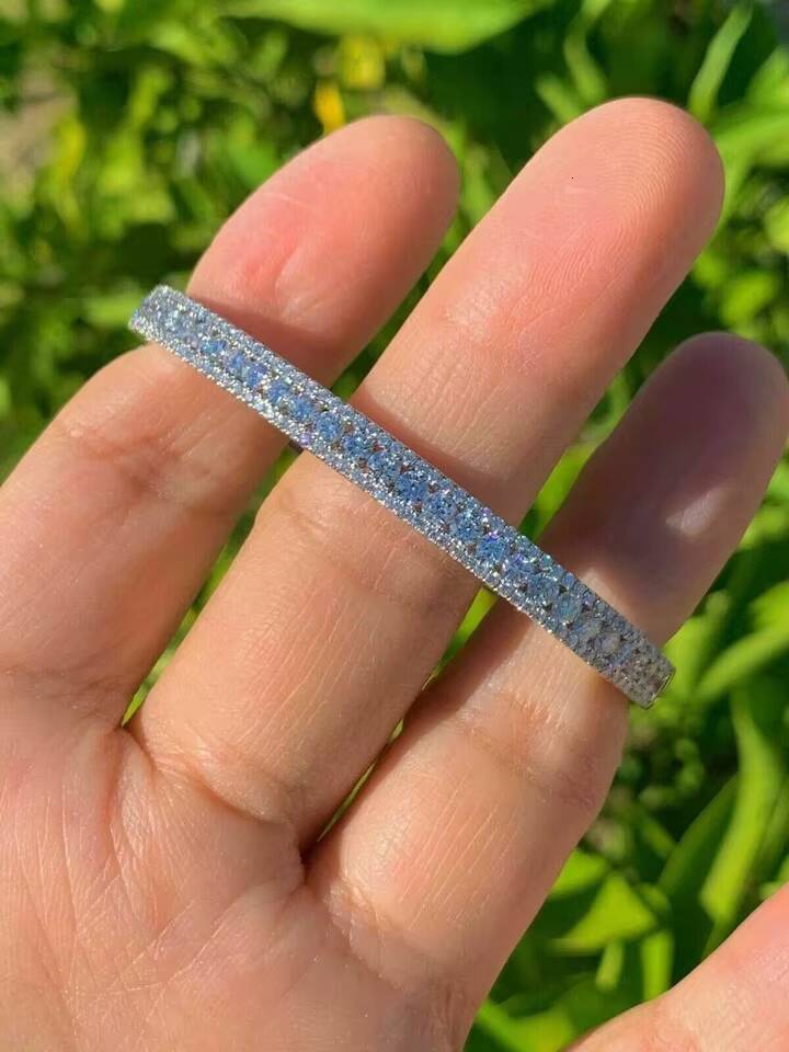 Beautiful 700 Ct Round Cut Moissanite Diamond Tennis Bracelet 14k White Gold Plated
