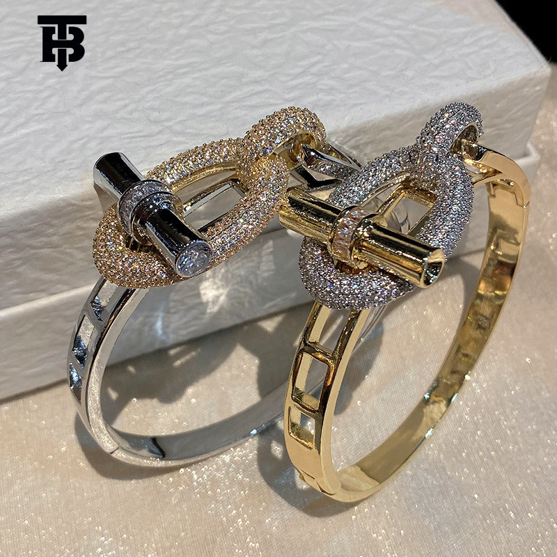 TB BHULAMTE Designer Women's Bracelet, A Fashionable, Light Luxury And Niche Diamond Classic Bracelet With A Pig's Nose For Outdoor Use