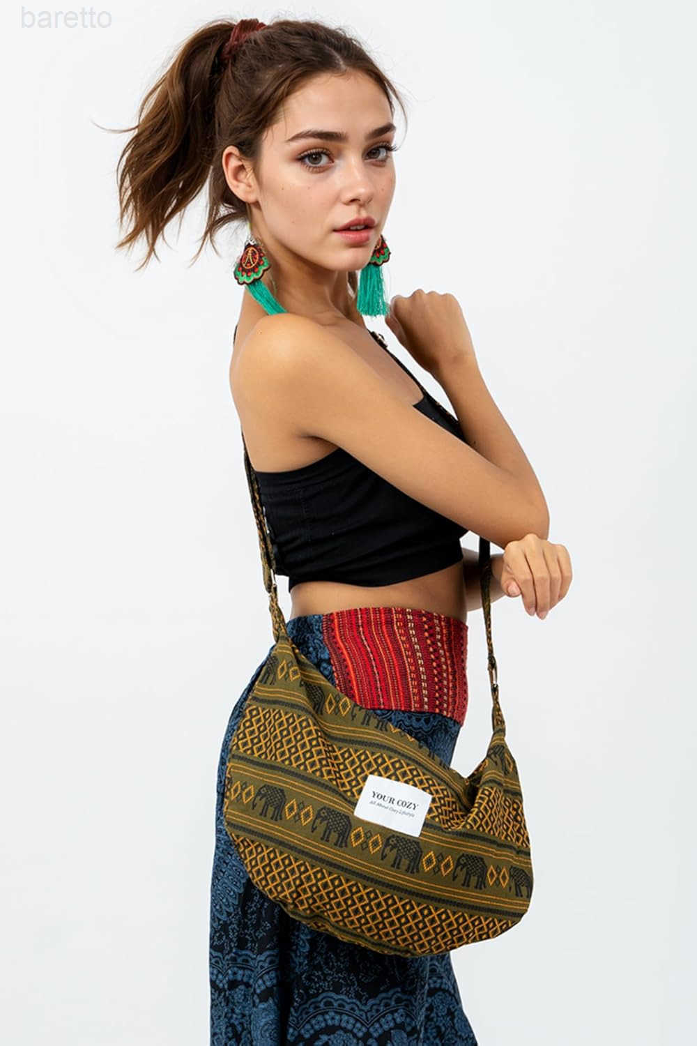 Crescent Crossbody Bag for Women Boho Sling Purse with Zipper Lightweight Hobo Messenger Shoulder Bag M250903