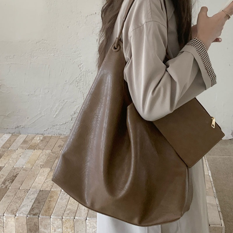 Niche Womans Stylish Navigational Handbag - Multi-functional Under Arm and Over-the-Shoulder Design