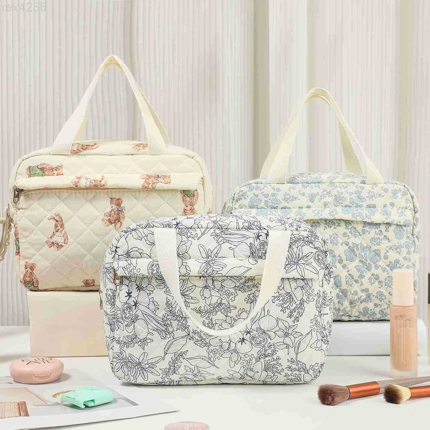 Large Size Quilted Coquette Makeup Bag Cute Preppy Floral Cotton Travel Cosmetic Organizer Bag with Top Handle MultiLayer Travel Toiletry Pouch for Gi