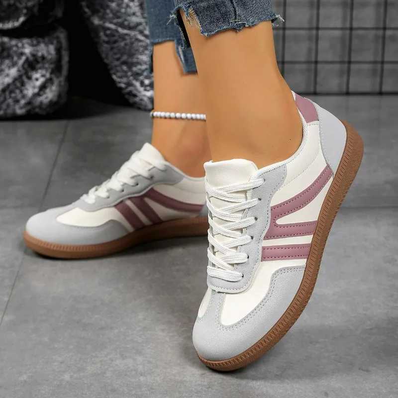 Women Sneakers Spring New Luxury Flat Loafers Comfortable Slip Soft Female Sneakers Lightweight Outdoor Shoes for WomenXJ250903