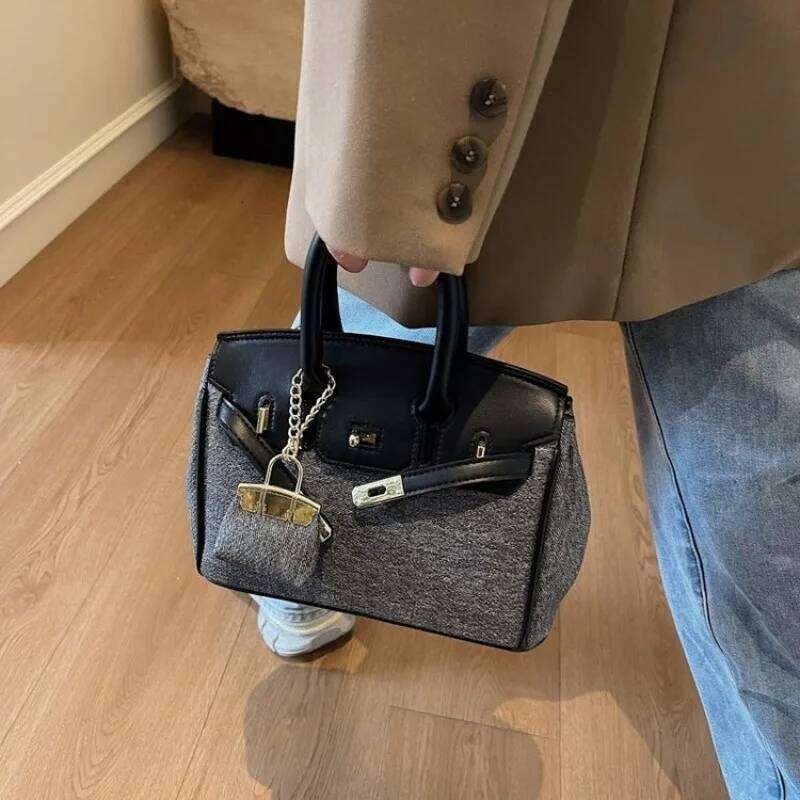 Corporate Romance Women Feminine Underarm Shoulder Bag For Office Elegance And Style