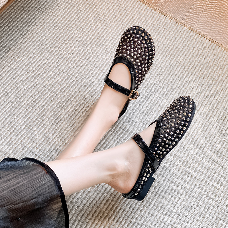 Glamorous Ladies' Beach Sandals Featuring Semi-Diamond Design - Versatile Casual Slip-Ons