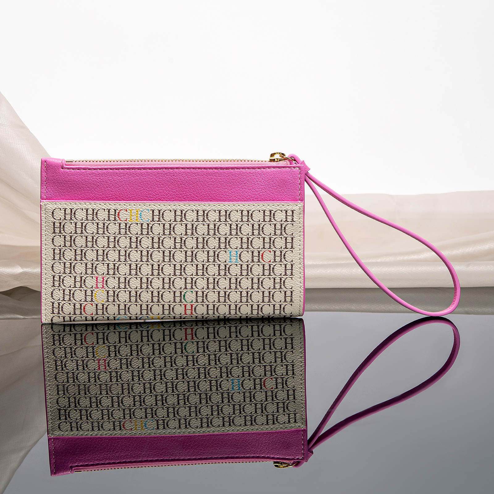 CHCH Retro Classic Fashion Season New Women's Clutch Bag Letter Print Design Portable Style Simple Versatile