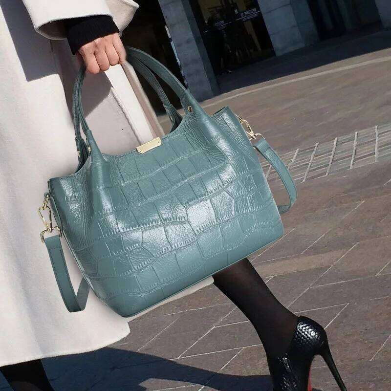 Made Of High-Quality Cowhide, Aidrani's New Women's Handbag Features Crocodile Pattern, Comes In Solid Color, And Has A Larg