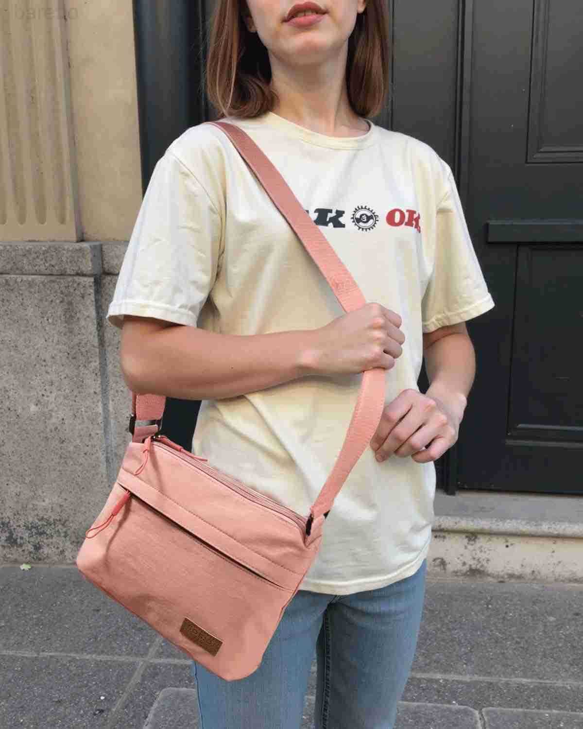 Crossbody Sling Bag Canvas Purse Small Shoulder Handbag 5 Pocket Casual Travel Messenger Hobo Bag Phone Satchel Backpack M250903