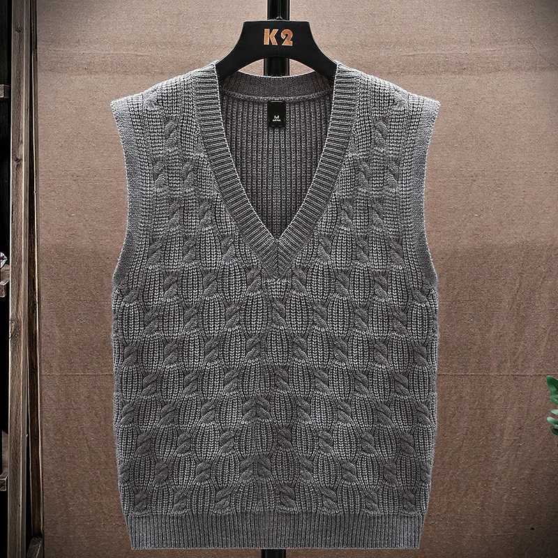 Mens Sleeveless Cable Knit Vest V Neck Silhouette K2 Hanger Preppy Casual Aesthetic Daily Campus Outfits TrendXJ250904