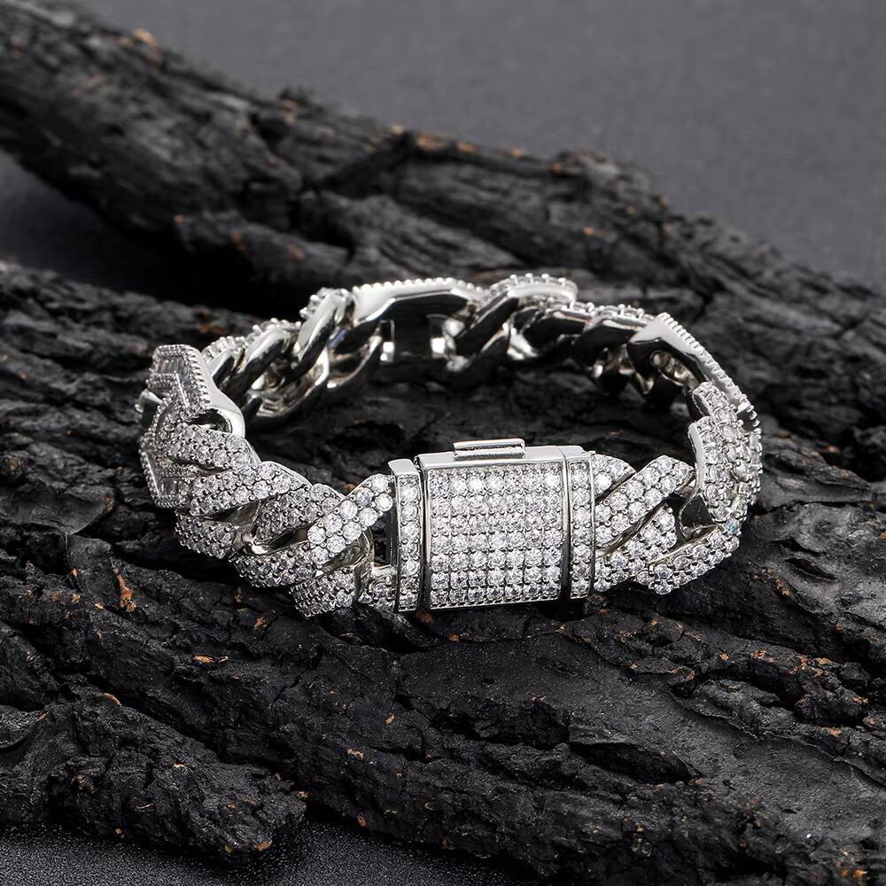 NUOYA High Quality Men Hip Hop Iced Out Cuban Chain Micro Pave Baguetter Moissanite Prong Cuban Link Chain Necklace for Gifts