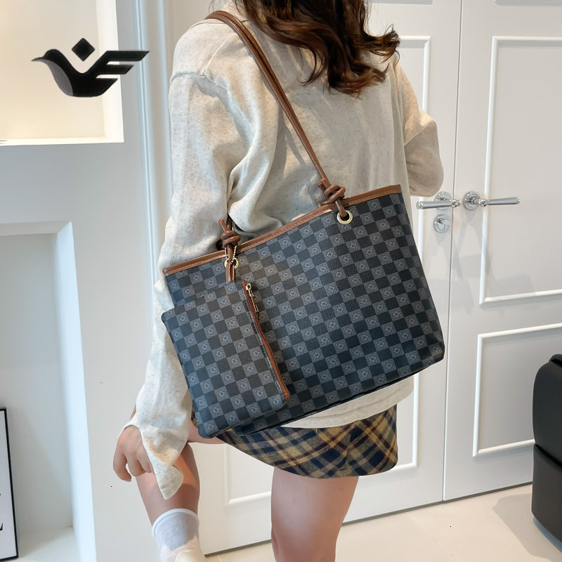 Feiyan Free Shipping New Designer Bag Luxury Shopping Bag 2025 New Fashion Simple Mother-daughter Printed Tote Bag Women's Shoulder Handbag One P
