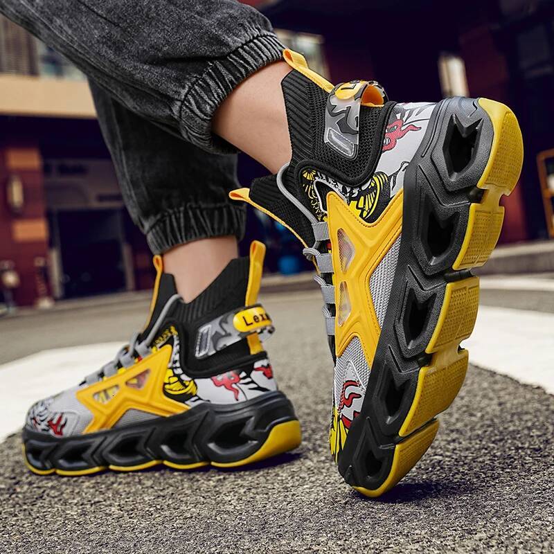 men Sneakers Male casual Mens tenis shoes Trainer Race Breathable fashion running Shoes for women ddmysaturn