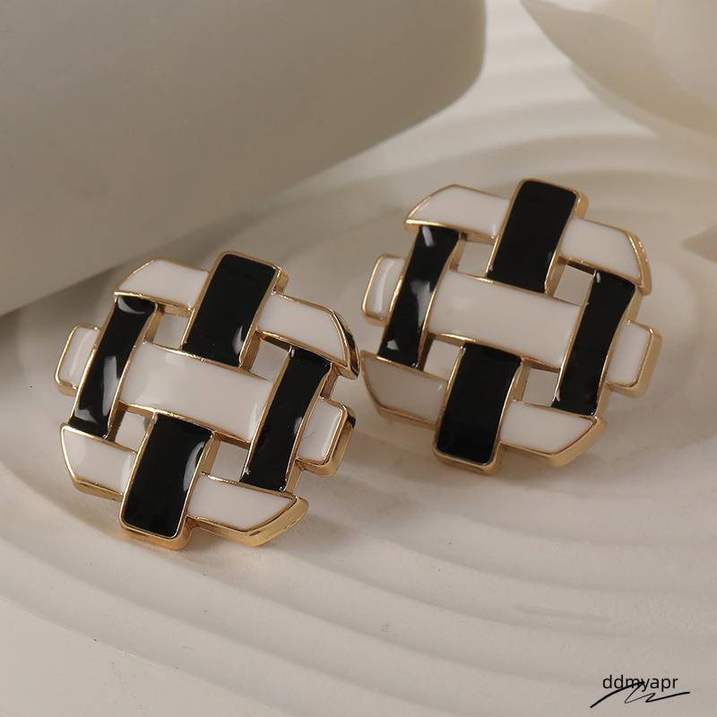 Maryya 0001 Women's Fashion Decorative Buckle Ddmyday Dia Inlaid Metal DIY Buttons Hand Sewn Thread Woolen Coat Decoration Camellia