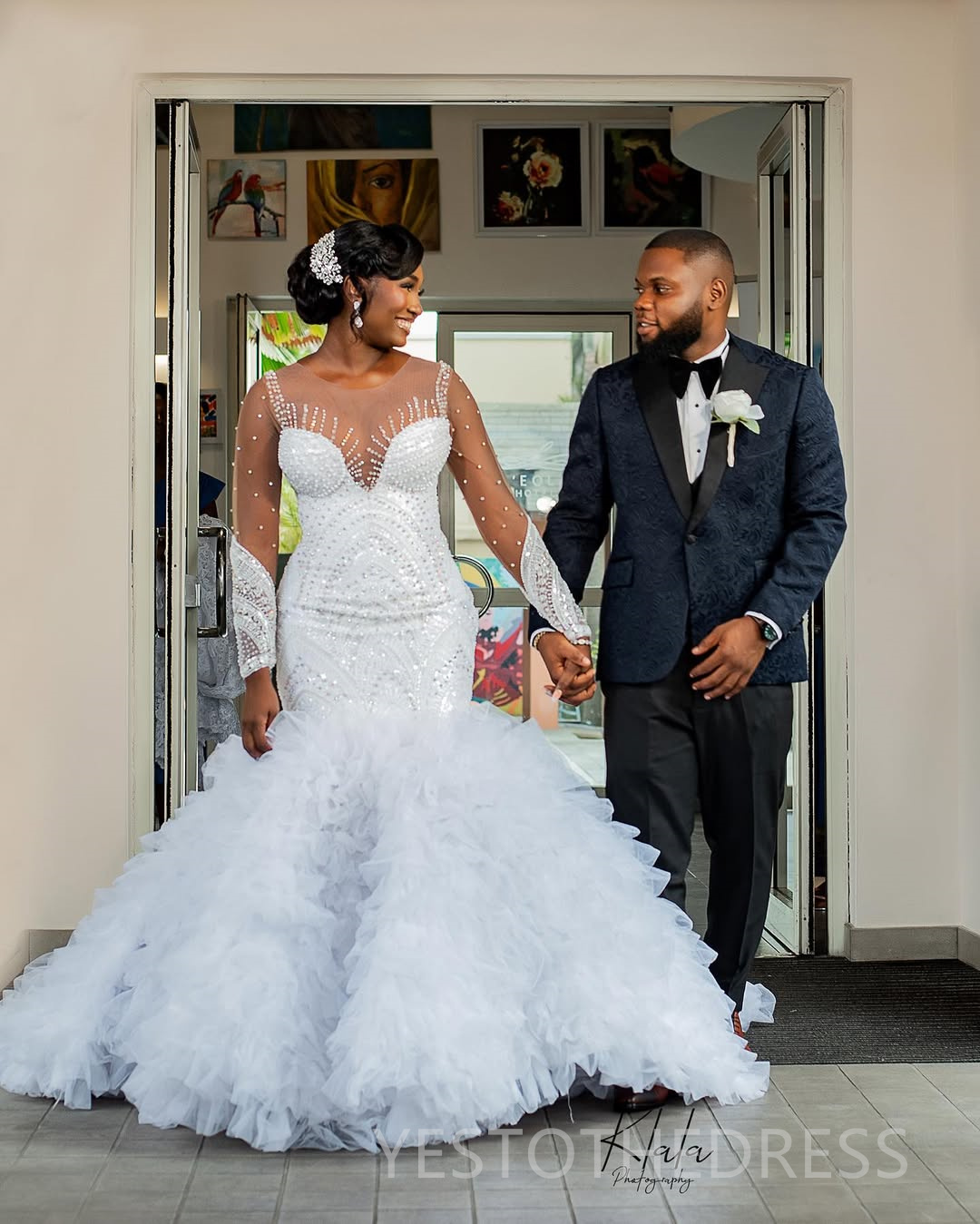 2025 Plus Size Wedding Dress Bridal Gowns For Bride Mermaid Wedding Gowns Sheer Neck Illusion Long Sleeves Pearls Beaded Lace Bridal Dress For African