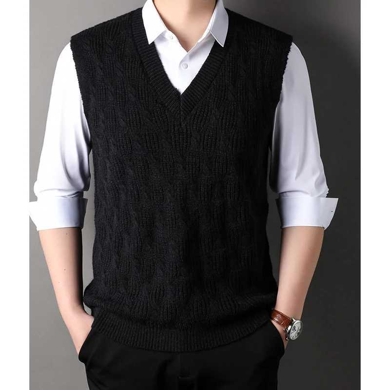 Autumn Winter Men Vintage Business Casual All Match Thick Knitted Sweater Vest Solid V Neck Sleeveless Loose Pullover WaistcoatsXJ250904