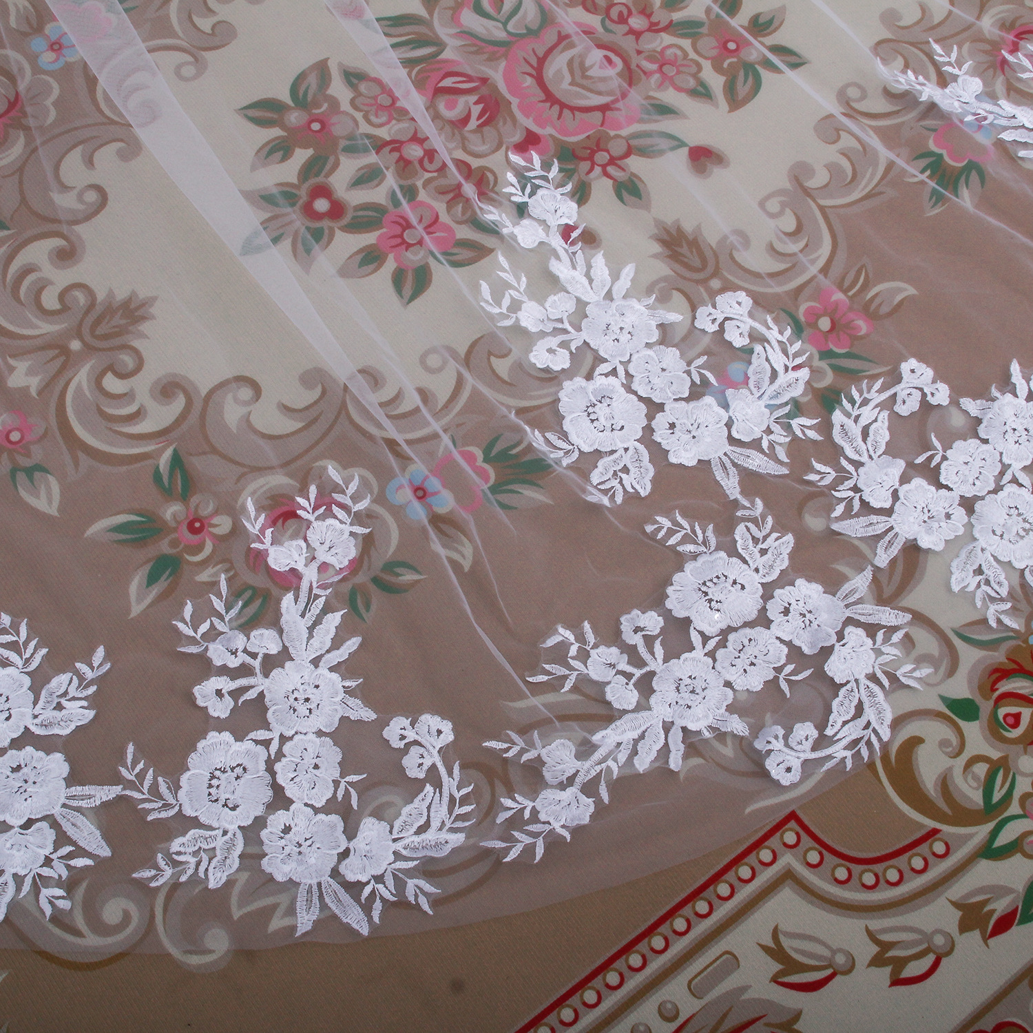 High Quality Vintage Wedding Bridal Veil 3M Long Cathedral Royal Bridal Veil with Comb Lace Applique Veil Wedding Accessories