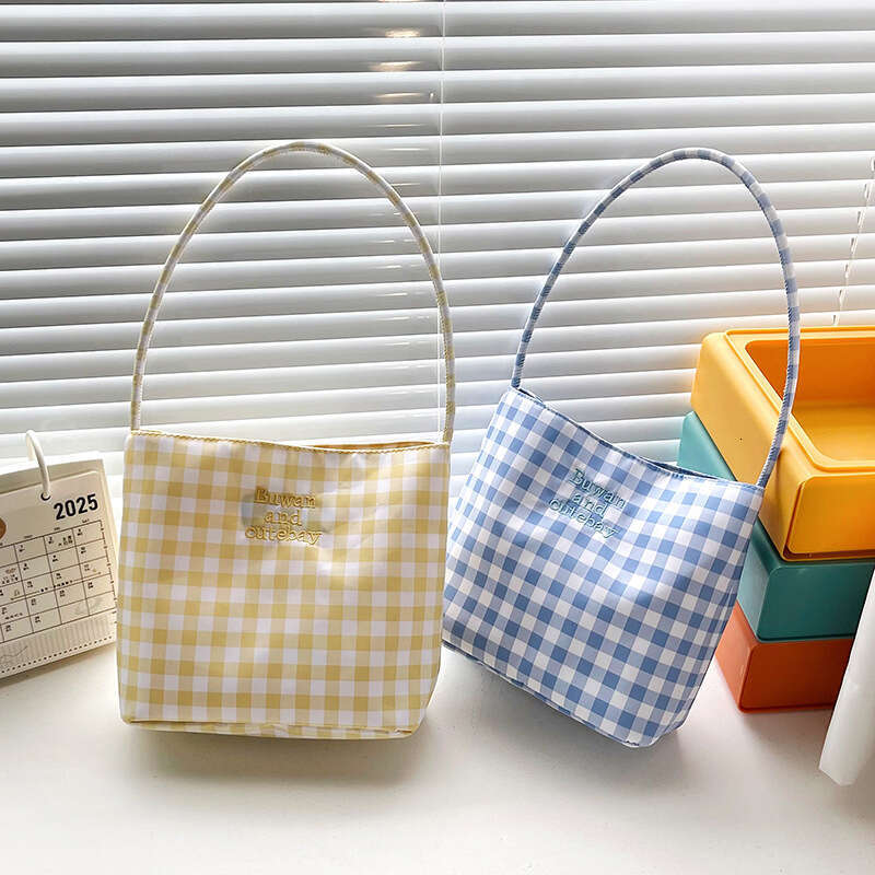 2025 Summer New Simple Nylon Underarm Korean Niche Design Letter Embroidery Handheld Commuter Bucket Bag