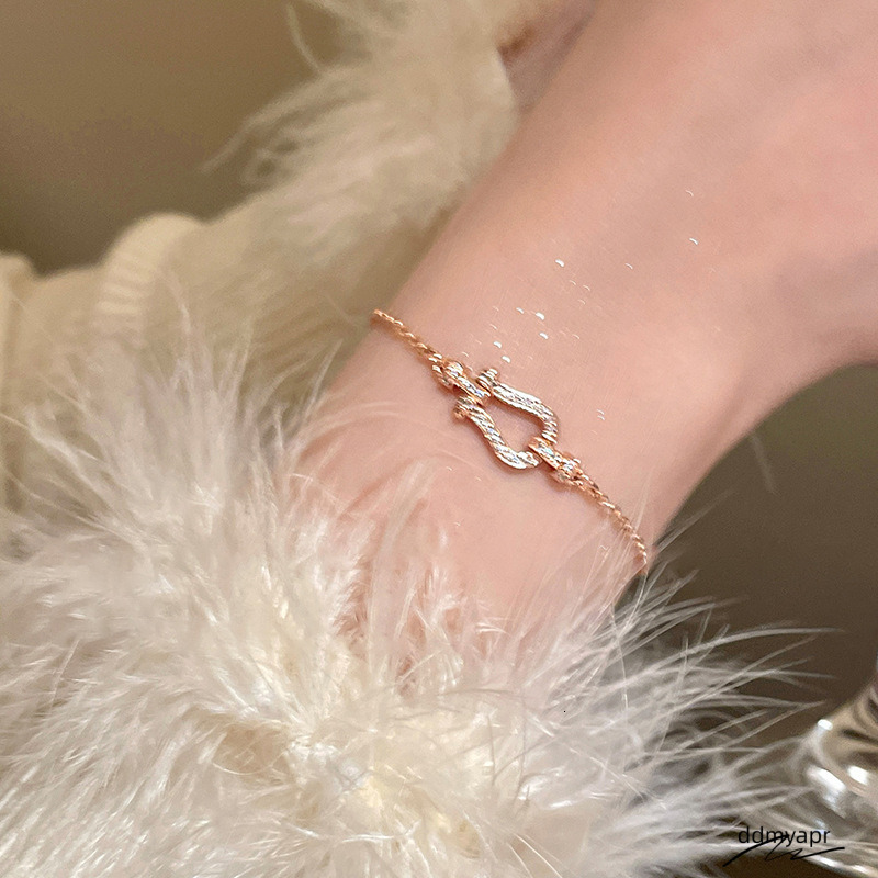 Gold Tone Textured Charm Bracelet With Chunky Chain Trendy Romantic Ddmyday Jewelry Gift For Her High Quality And Bold Accessory Ddmyday