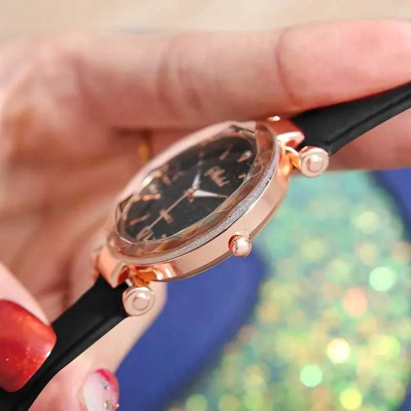 Fashion Wen Quartz Wristwatches Light Luxury High Grade Sparkling Water Rantic Starry Sky Watch for Wen Leather Watch X250904