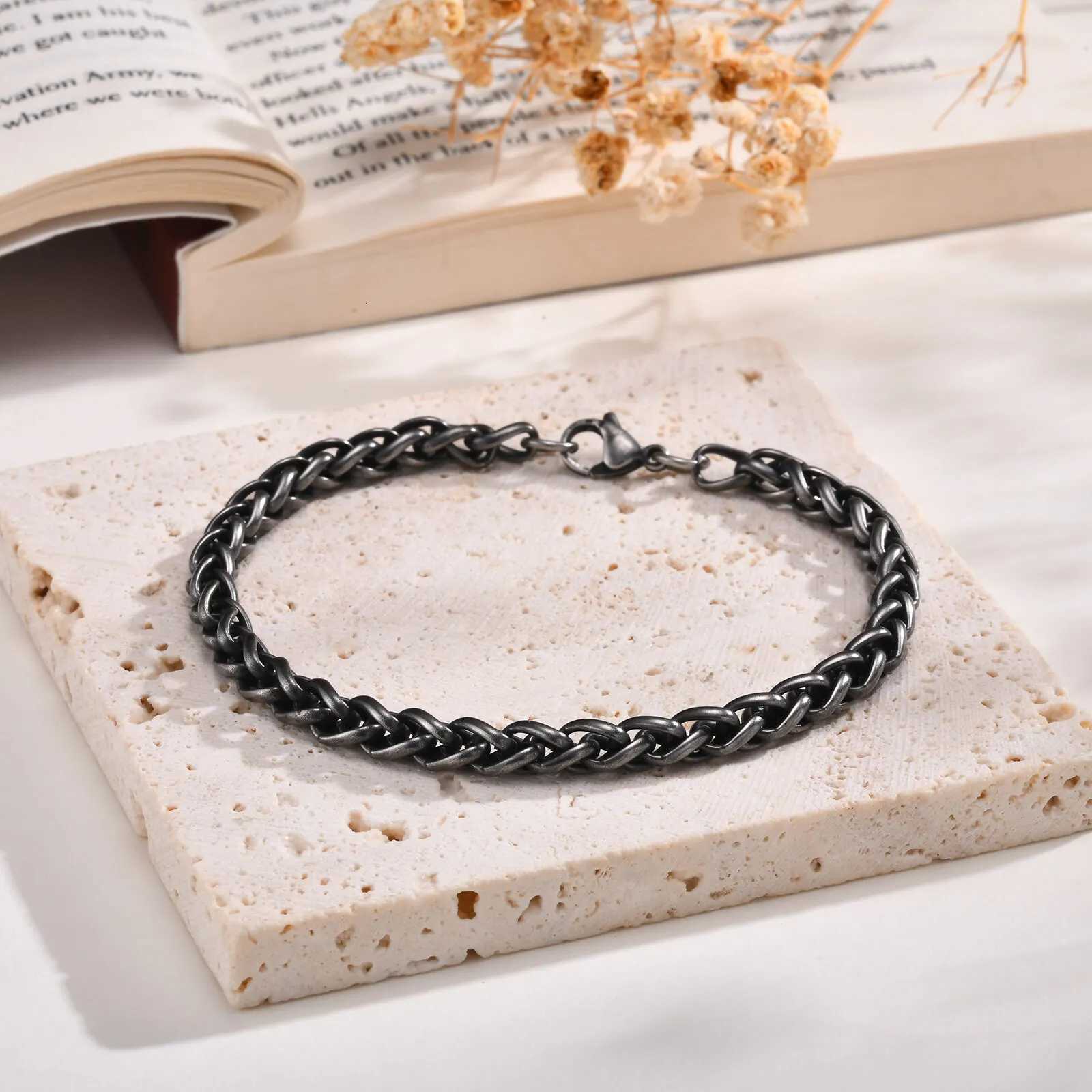 50pcs Retro Round Interlaced Cuban Link Chain Bracelets Mens Antique Stainless Steel Wristband Wheat Spike Chain Jewelry Y250904