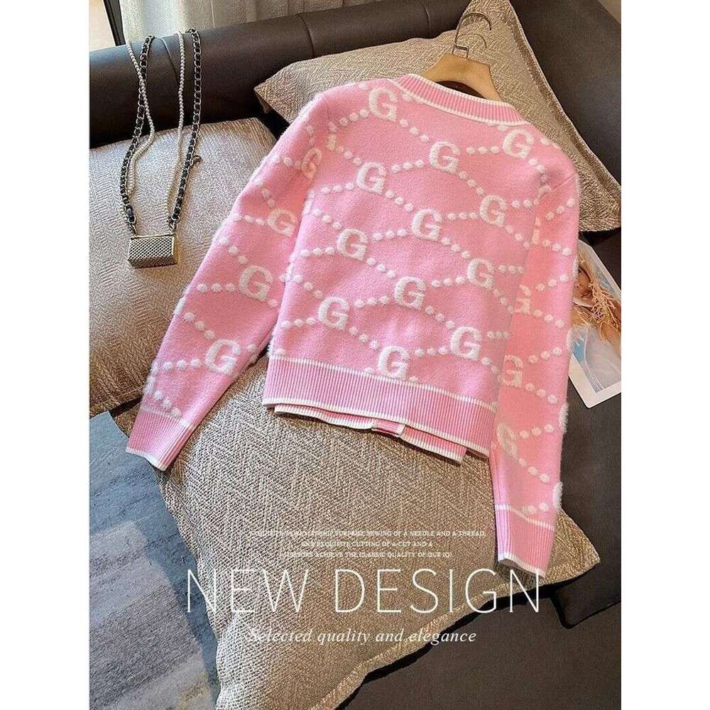 Pink Soft Sticky Autumn/Winter Thickened 2024 New Sweet Aging Small Fragrant Style Knitted Sweater Cardigan Casual Top