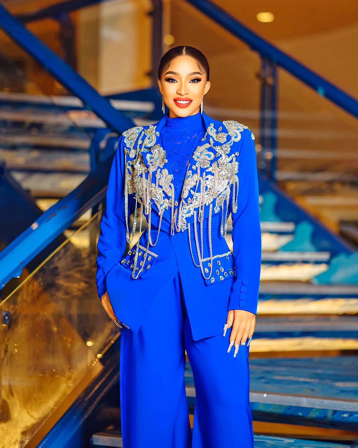 Customized Fashion Show Women Blazer Suits 2 Pieces Slim Fit Beading Appliques Wedding Prom Formal Wear Tuxedos Guest Wear