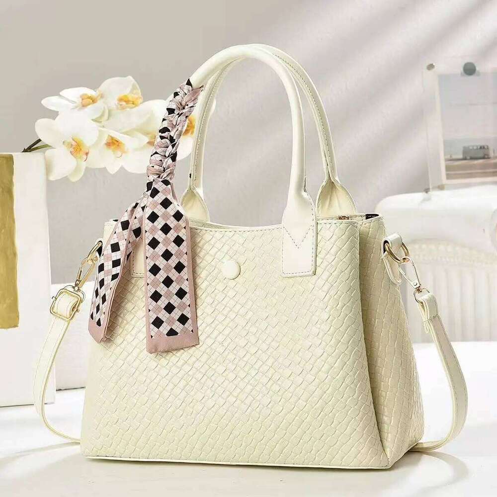 Designer Bag Handbag, Trendy Fashionable Women's Bag With A High End Sense, Elegant, Versatile, Suitable For Single - Shoulder And Cros