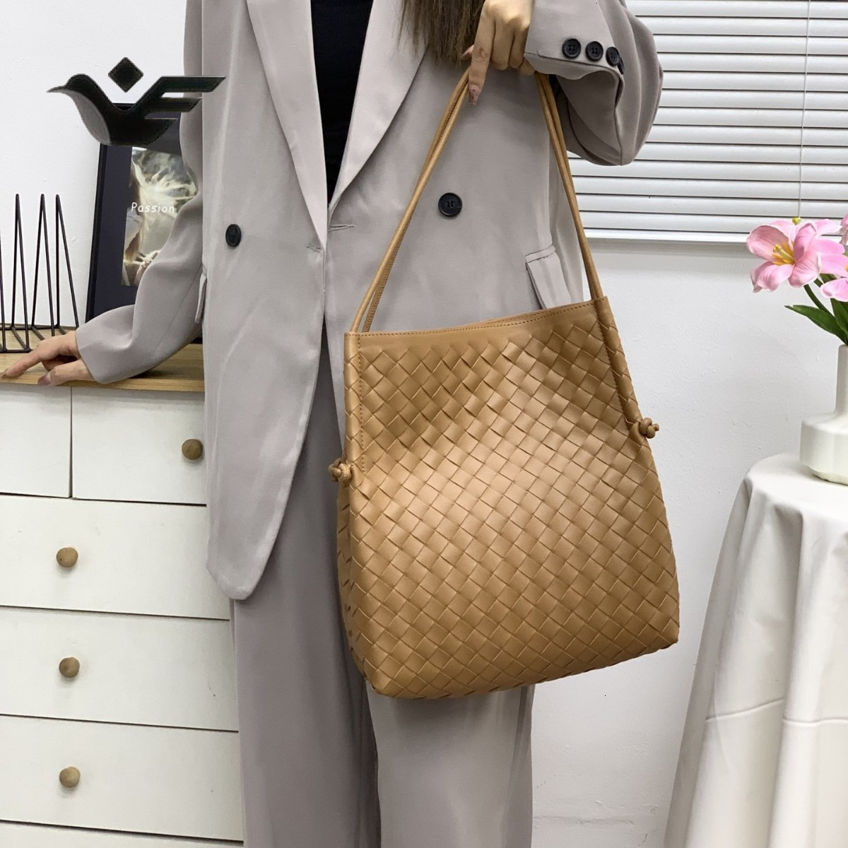 Feiyan Free Shipping New Designer Bag Luxury Shopping Bag Woven Tote Bag For Women Trendy Shoulder Versatile Large Capacity Underarm Genuine Leather W