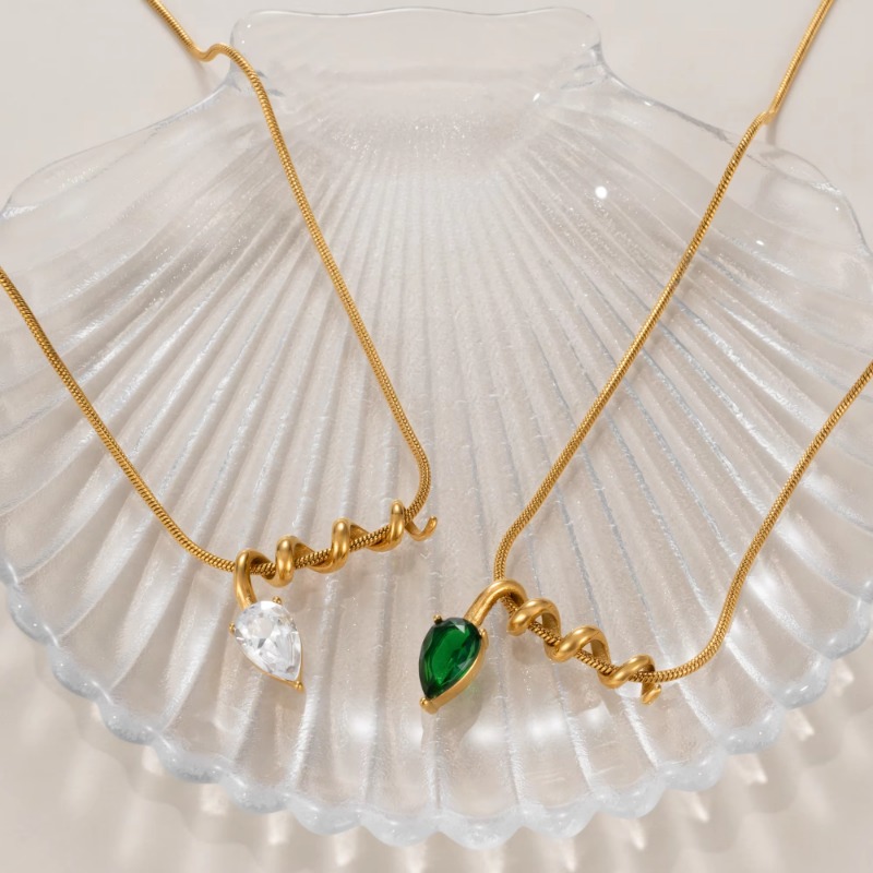 Designer Jewellery High Quality 18K Gold Plated Stainless Steel Boho Style Tear Zircon Necklace with Screw Motif for Special Occasions Textured Gift A