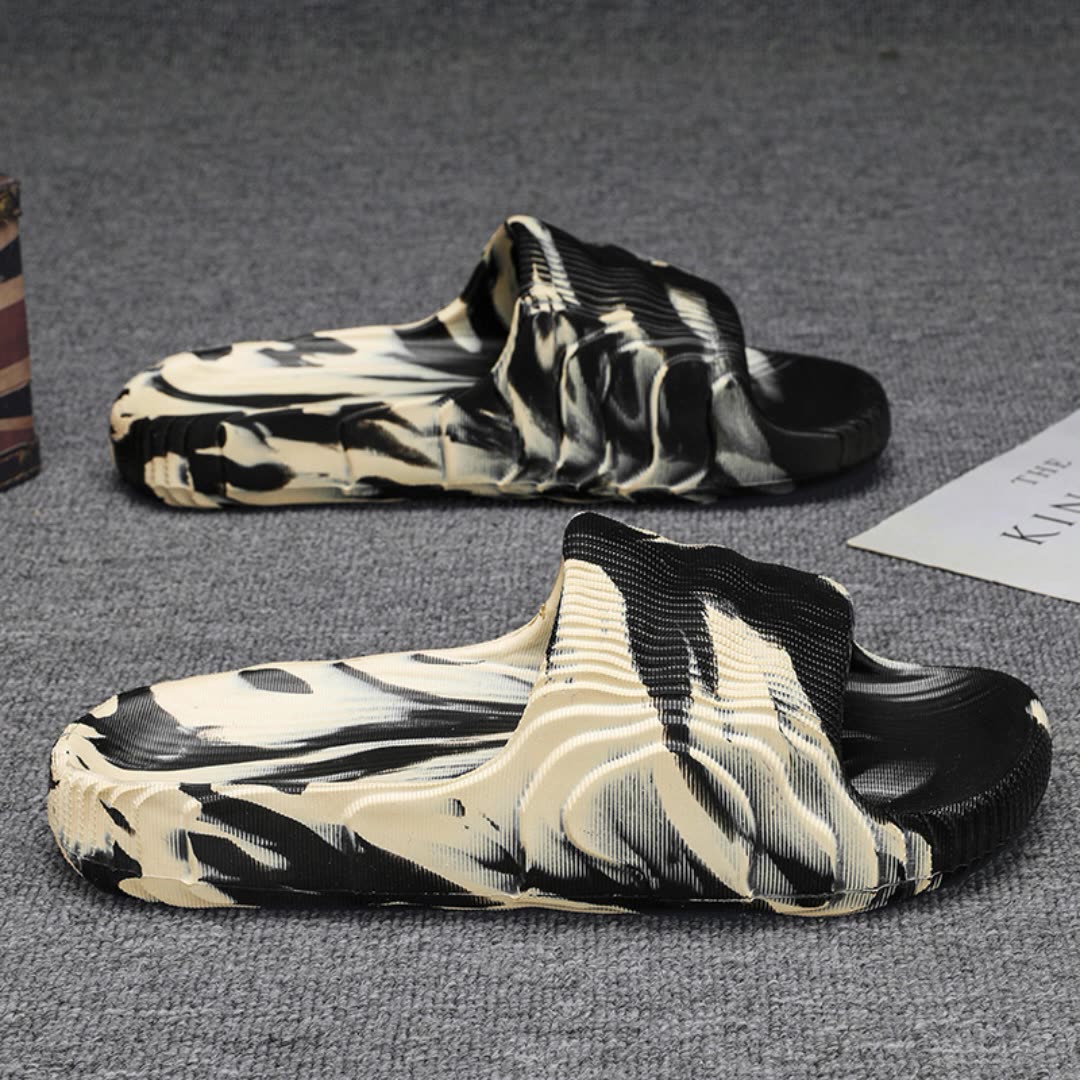 Slippers Luxury Man Sandal For Men Brand Men's Shoes 2025 White Sandals Flat Mens Soft Sandles