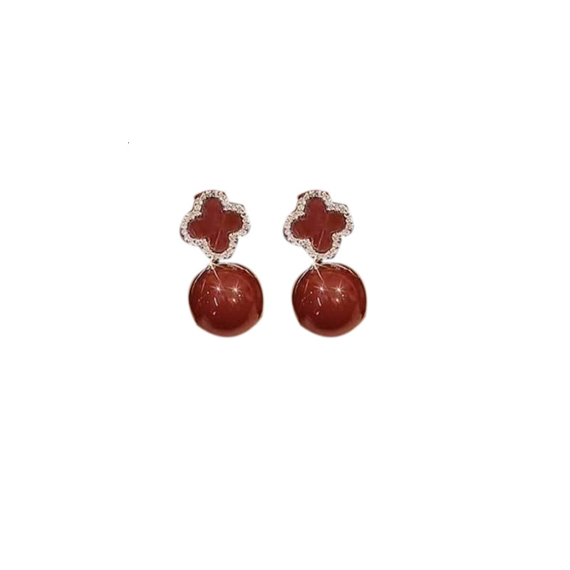 Designer Luxury Free Shipping Wearing Four Leaf Flower Ancora Red Pearl Earrings, Popular Earrings Among Internet Celebrities, Elegant High-end Earrin